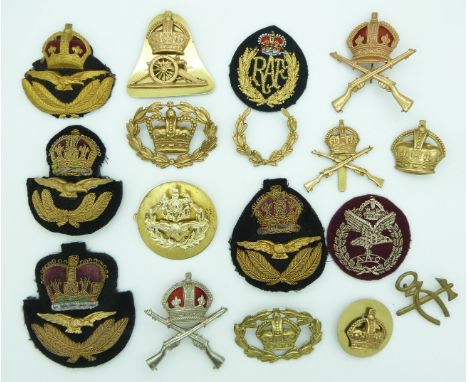 Seventeen British Forces Royal Air Force, Army etc bullion and metal rank, trade/qualification insignia