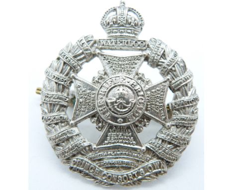 British Army Rifle Brigade officer's hallmarked silver (Birmingham 1944) cap badge, J Rn Gaunt &amp; Sons makers