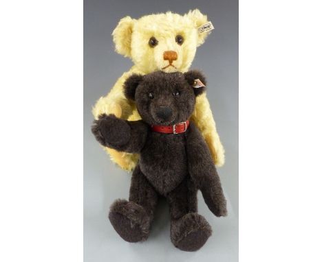 Two Steiff Teddy bears British Collectors Bear 2003 limited edition of 4000 with blonde mohair 36cm tall and limited edition 