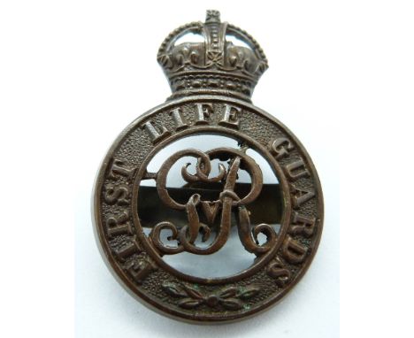 British Army First Life Guards officer's metal cap badge