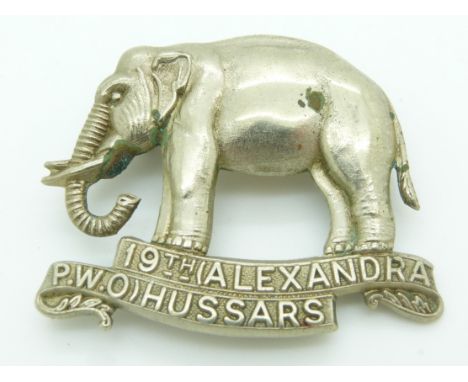 British Army 19th Hussars (Alexandra PWO) double scroll metal cap badge&nbsp;