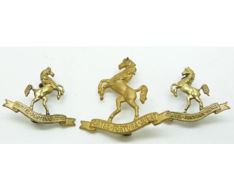New Zealand Army 9th Wellington Mounted Rifles other ranks metal cap and collar badges, Gaunt makers to reverse of cap badge