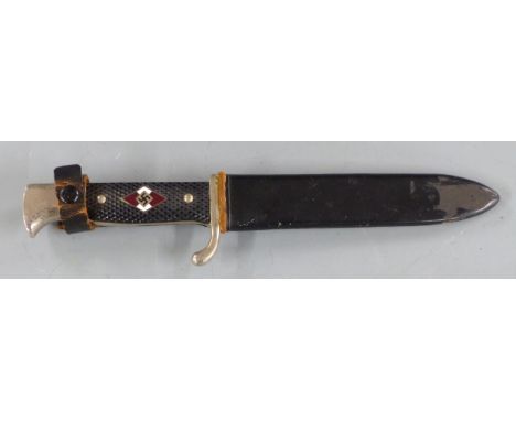 Nazi German Hitler Youth dagger with inset enamel badge to handle, 'Blat und Ehre' motto and RZM M7/36 to 14cm blade