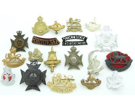 Rhodesian Army small collection of metal badges including Grey's Scouts, Volunteers Guard Force etc