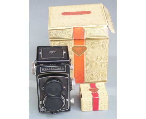 Rolleicord Vb TLR camera, serial number 2609827, with 1:3.5/75 lens, in original case