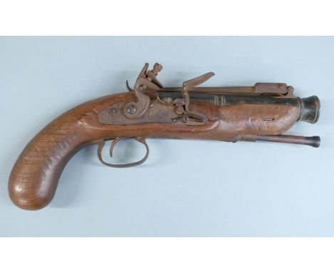 Flintlock hammer action blunderbuss pistol with folding bayonet, engraved lock hammer and trigger guard, metal tipped wooden 