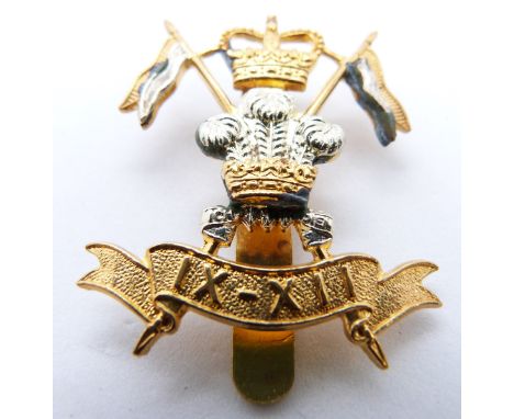 British Army 9th/12th Lancers officer's gilt cap badge