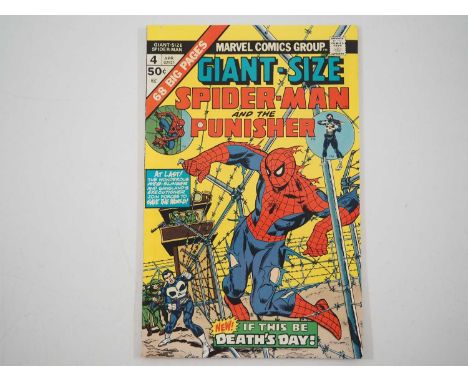 GIANT-SIZE SPIDER-MAN #4 - (1975 - MARVEL) - Includes the fourth appearance of the Punisher, the debut of the Punisher's Batt