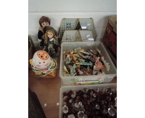 A Humpty Dumpty lamp and two modern dolls, two glass house display cases, a box of fairy fridge magnets and a box of decorati