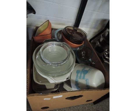 A box of various pyrex and ceramic kitchenware