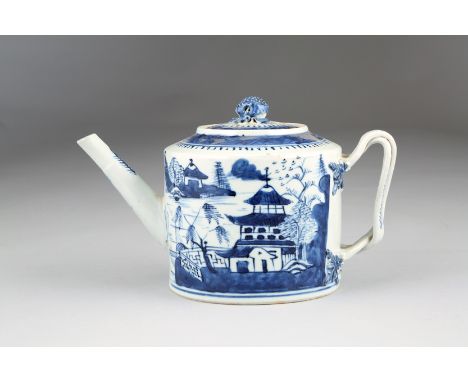 20th Century blue and white Chinese teapot and cover, decorated with pagodas and trees etc., 13.5cm high 