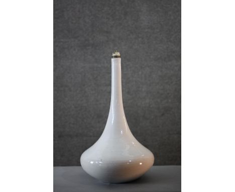 A vintage white onion shaped ceramic lamp base. Signed to the bottom. (no shade) H.44 Diameter. 26cm. 