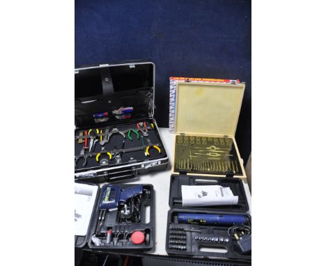 A SCREWFIX 51 PEICE TAP N DIE SET in original case, along with a Powercraft PSG150K soldering gun, Powercraft PSD480K cordles