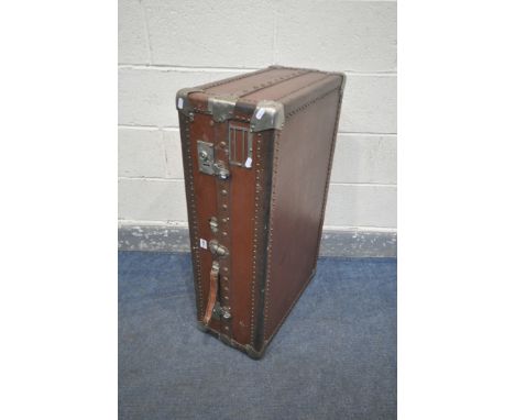 A VINTAGE TRUNK WARDROBE, width 87cm x depth 53cm x height 28cm (condition:-loose handle)