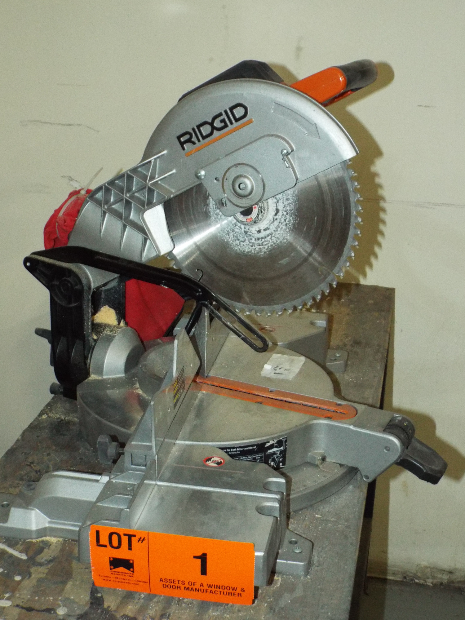 RIDGID R4120 12" MITRE SAW