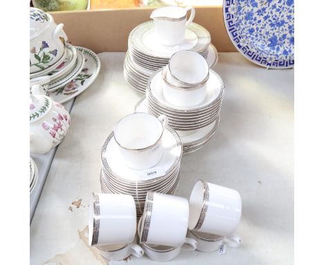 Royal Worcester Corinth Platinum tea and dinnerware, including dinner plates and jug 
