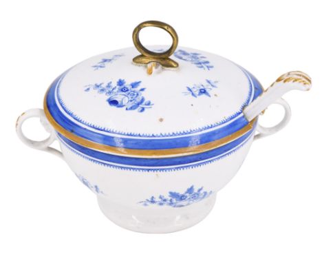 A small early 19th Century tureen by Chamberlains Worcester, comprising a two handled bowl on pedestal foot the cover having 