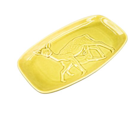 A Poole Pottery deer and fawn dish, 17.5 cm x 10.5 cm 