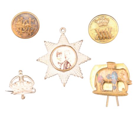 A late 19th / early 20th Century Glendale Fox Hunt jacket button, a livery button, army collar badge and Edward VII coronatio