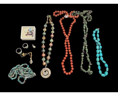 Silver jewellery, including stone set pendant necklace, pearl pendant, rings and beaded necklaces, together with loose stones