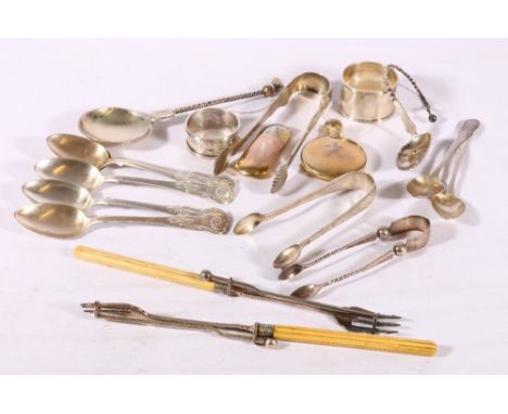 Set of five Victorian silver Kings pattern teaspoons and matching sugar tongs, Edinburgh 1861, maker James Wright, 139g. Two 