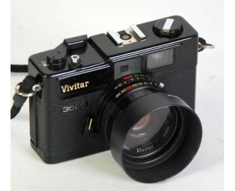 VIVITAR 35 ES ROLL FILM CAMERA, with 49mm, f 1.7 automatic lens 