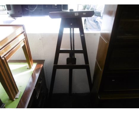 An artist easel
