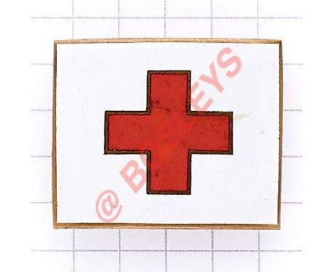 WW1 Red Cross Overseas Ambulance driver’s cap badge. White enamel rectangle, the centre bearing red enamel Geneva Cross. Reve