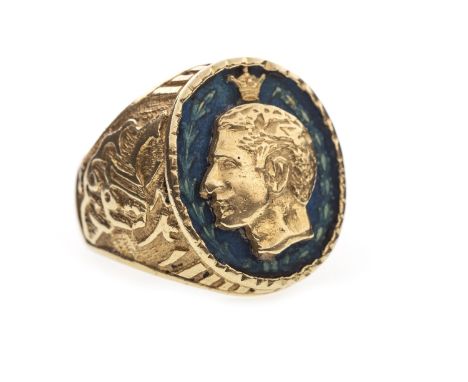 GENTLEMAN'S FOREIGN DRESS RING, the central blue section with overlaid figure of a male in profile facing left within a wreat