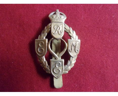 Royal Electrical and Mechanical Engineers WWII Cap Badge (Gilding-metal), slider and made J.R. Gaunt. K&amp;K: 2127