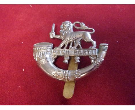 Hereford Light Infantry EIIR Cap Badge (White-metal), slider and made J.R. Gaunt. K&amp;K: 2394