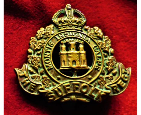 The Suffolk Regiment Forage War Economy Cap Badge (Gilding-metal), two lugs, third type. K&amp;K: 605-The Suffolk Regiment Fo
