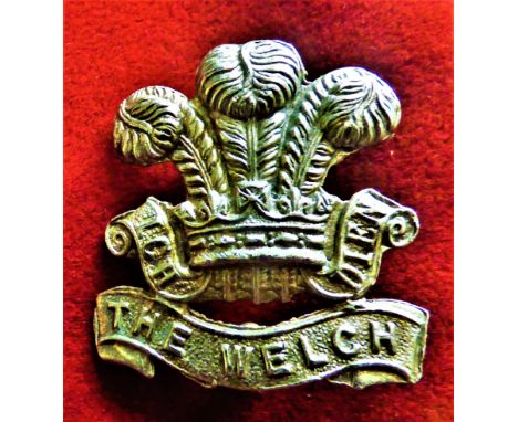 The Welsh Regiment Officers Cap Badge (Cast-silver), two lugs. K&amp;K: 654