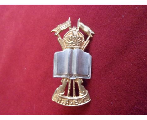Army Educational Corps Cap Badge (Bi-metal), two lugs. This type was a Trial-pattern only before the design was changed to th