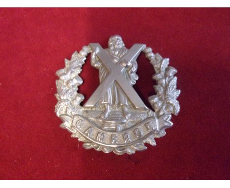 The Queen's Own Cameron Highlanders WWI Other Ranks Glengarry Cap Badge (White-metal), two lugs an unusual variation with a d