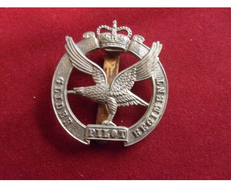 The Glider Pilot Regiment EIIR Cap Badge (White-metal), slider and made J.R. Gaunt. K&amp;K: 2058