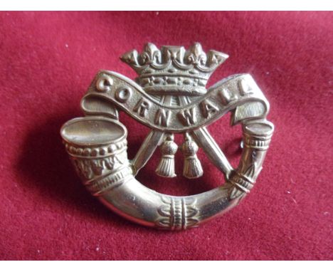 The Duke of Cornwall's Light Infantry WWI War Economy Forage Cap Badge (Gilding-metal), two lugs. K&amp;K: 641