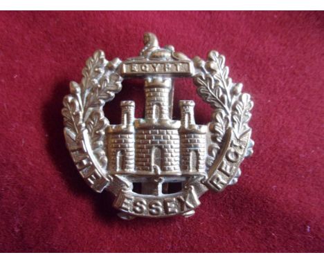 Essex Regiment WWI War Economy Cap Badge (Brass), slider . K&amp;K: 660
