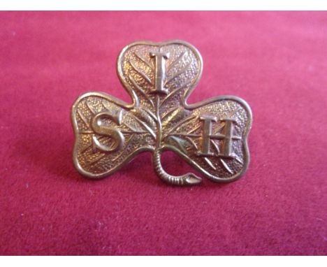 South Irish Horse Yeomanry WWI Cap Badge (Gilding-metal), two lugs. K&amp;K: 1505