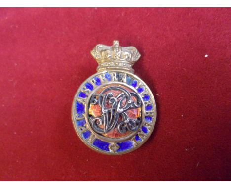 Royal Military College Officer-Cadets' Victorian Cap Badge (Silver, Gilt and Enamel), two lugs. K&amp;K: 1072