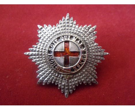 Coldstream Guards 1896 Warrant Officers and Staff Sergeants Forage Cap Badge (Silver and enamel) slider, K&amp;K: 898-Coldstr