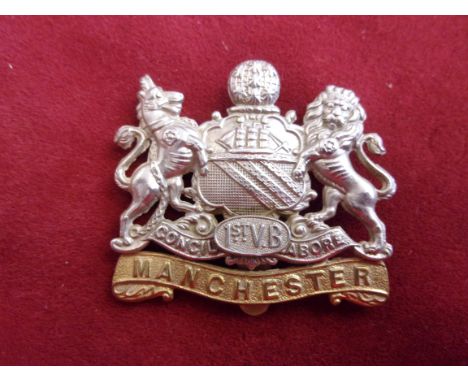 Manchester 1st Volunteer Battalion WWI Officers Cap badge (Bi-metal), slider, this is the first type with the '1st V.B.' moun