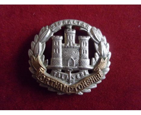 Northamptonshire Regiment Forage Cap Badge (Bi-metal), slider. K&amp;K: 666
