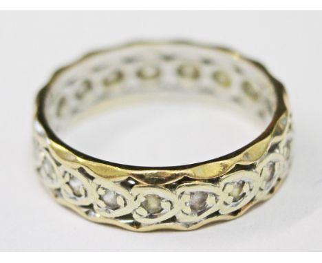 A 9ct gold eternity ring, size N, gross wt. 3.5g.