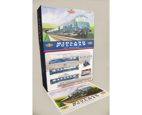OO gauge. Bachmann 30-425 Midland Pullman Special Collectors' Edition Six Car Unit, comprising two power cars, two kitchen ca