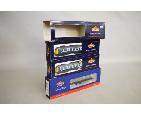 OO gauge. Two Bachmann locomotives: 31-475 Class G2A 0-8-0 BR black '49064', 21 DCC; 32-902A Class 108 2-car DMU BR blue/grey