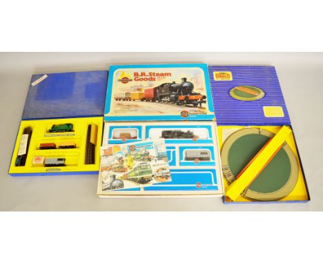 OO Gauge. A boxed Hornby Dublo #2006 0-6-0 Tank Goods Set including BR Green plastic bodied engine '31340', three items of Ro