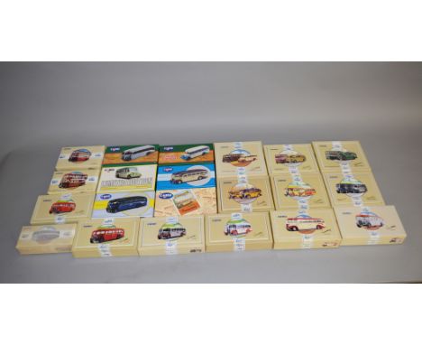 21 x Corgi diecast model buses and coaches, mainly Classics, including some gift sets. Boxed and VG.
