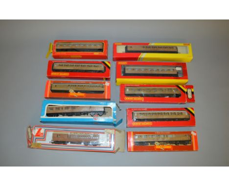OO Gauge. Ten boxed LNER teak Coaches mostly by Hornby although the lot does include examples by Airfix and Lima. Overall mod