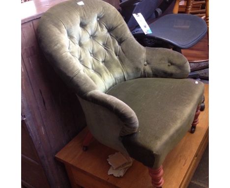 BUTTON BACK NURSING CHAIR. W66CM